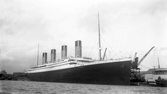 Ships Titanic vehicles grayscale