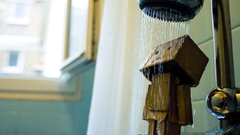 Shower cardboard danboard