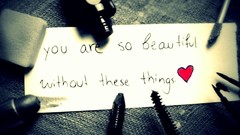 Signs lipstick mascara