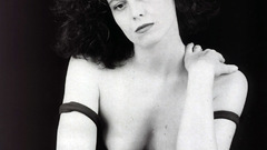 Sigourney weaver monochrome