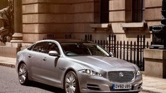 Silver cars Jaguar XJ