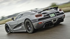 Silver koenigsegg agera