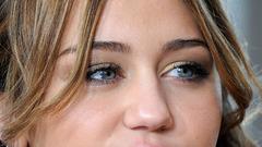 Singers miley cyrus Celebrity