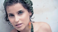 Singers nelly furtado close-up