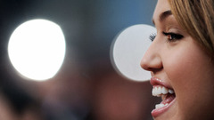 Singers woman close-up miley