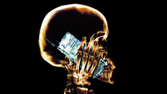 Skull cellphone Xray