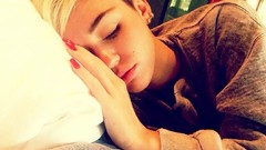 Sleeping miley cyrus