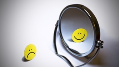 Smiley smiling mirrors smiley face