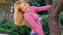 Smiling face expressions blondes