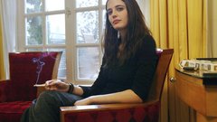 Smoking Eva Green