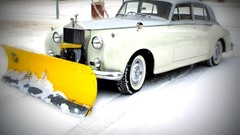 Snow Auto cars Britain Rolls Royce vehicles white cars front 
