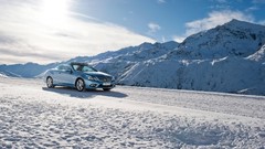 Snow cars Mercedes-Benz