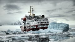 Snow water ships glacier Arctic