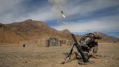 Soldiers deserts mortar