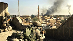 Soldiers machine gun