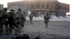 Soldiers War military smoke