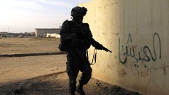 Soldiers War weapons Iraq