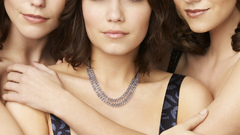 Sophia bush Hilarie Burton