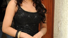 South Actress models aksha Aksha Pardasany