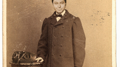 Star Trek retro Leonard