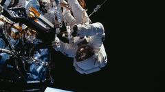 Station astronauts iss Space