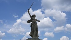 Statues 9 May victory