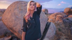 Stones blondes models