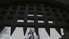 Stones gate grate