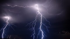 Storm Lightning