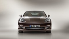 Studio platinum Porsche Panamera