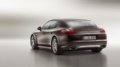 Studio platinum Porsche Panamera