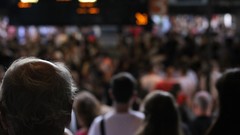 Summer crowd Sydney ferry