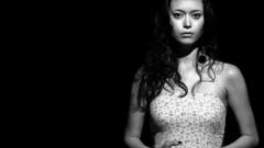 Summer glau grayscale monochrome