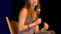 Summer glau microphones