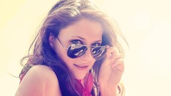 Summer woman sunglasses brunettes