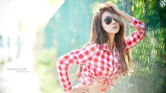 Sun woman stomach Parks sunglasses shirts asians Korean