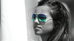 Sunglasses selective coloring faces