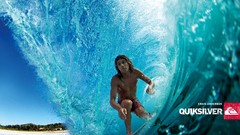 Surfing waves quiksilver