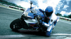 Suzuki vehicles motorbikes