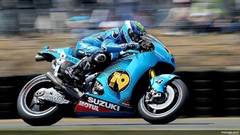 Suzuki vehicles motorbikes racing