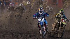 Suzuki Yamaha mud james stewart Monster Energy ama supercross 