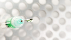 Syringe squirt medicine dual