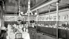 Tables chandelier USA Pillars historic new york city grayscale 