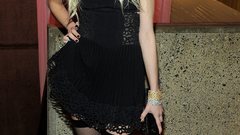 Taylor momsen