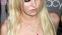 Taylor momsen
