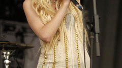 Taylor momsen