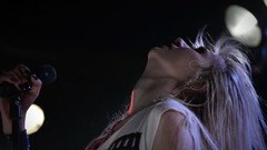 Taylor momsen the pretty reckless