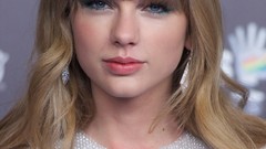 Taylor swift bangs
