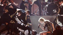 Taylor swift singers