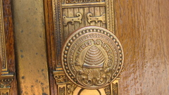 Temples doors